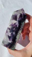Load image into Gallery viewer, Fluorite Point