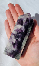 Load image into Gallery viewer, Fluorite Point