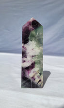 Load image into Gallery viewer, Fluorite Point