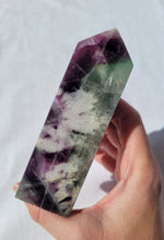 Load image into Gallery viewer, Fluorite Point