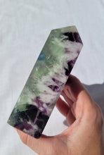 Load image into Gallery viewer, Fluorite Point
