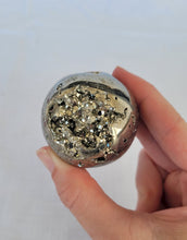 Load image into Gallery viewer, Pyrite Sphere