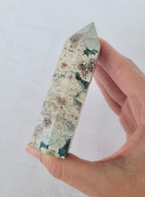 Load image into Gallery viewer, Flower Rhyolite Point