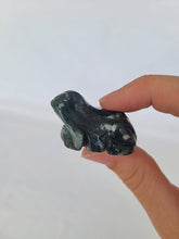 Load image into Gallery viewer, Moss Agate Frog