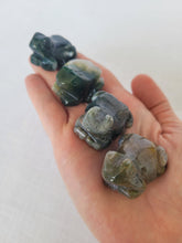 Load image into Gallery viewer, Moss Agate Frog