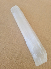 Load image into Gallery viewer, Selenite Log