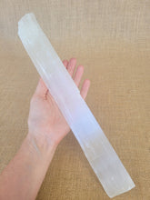 Load image into Gallery viewer, Selenite Log