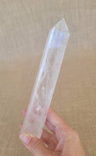 Load image into Gallery viewer, Clear Quartz Point