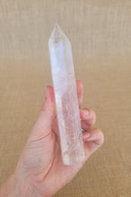 Load image into Gallery viewer, Clear Quartz Point