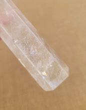 Load image into Gallery viewer, Clear Quartz Point