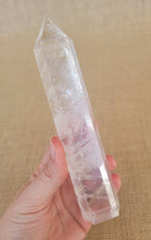 Load image into Gallery viewer, Clear Quartz Point