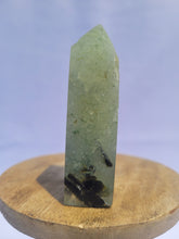Load image into Gallery viewer, Prehnite Point
