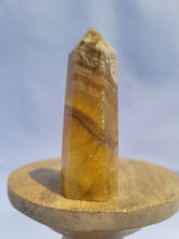 Load image into Gallery viewer, Yellow Fluorite Point
