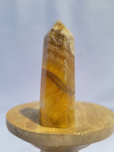 Load image into Gallery viewer, Yellow Fluorite Point
