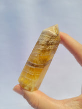 Load image into Gallery viewer, Yellow Fluorite Point
