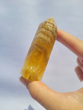 Load image into Gallery viewer, Yellow Fluorite Point
