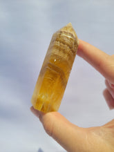 Load image into Gallery viewer, Yellow Fluorite Point
