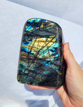 Load image into Gallery viewer, Labradorite Freeform
