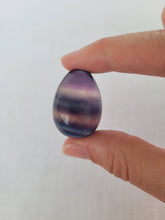 Load image into Gallery viewer, Fluorite Egg
